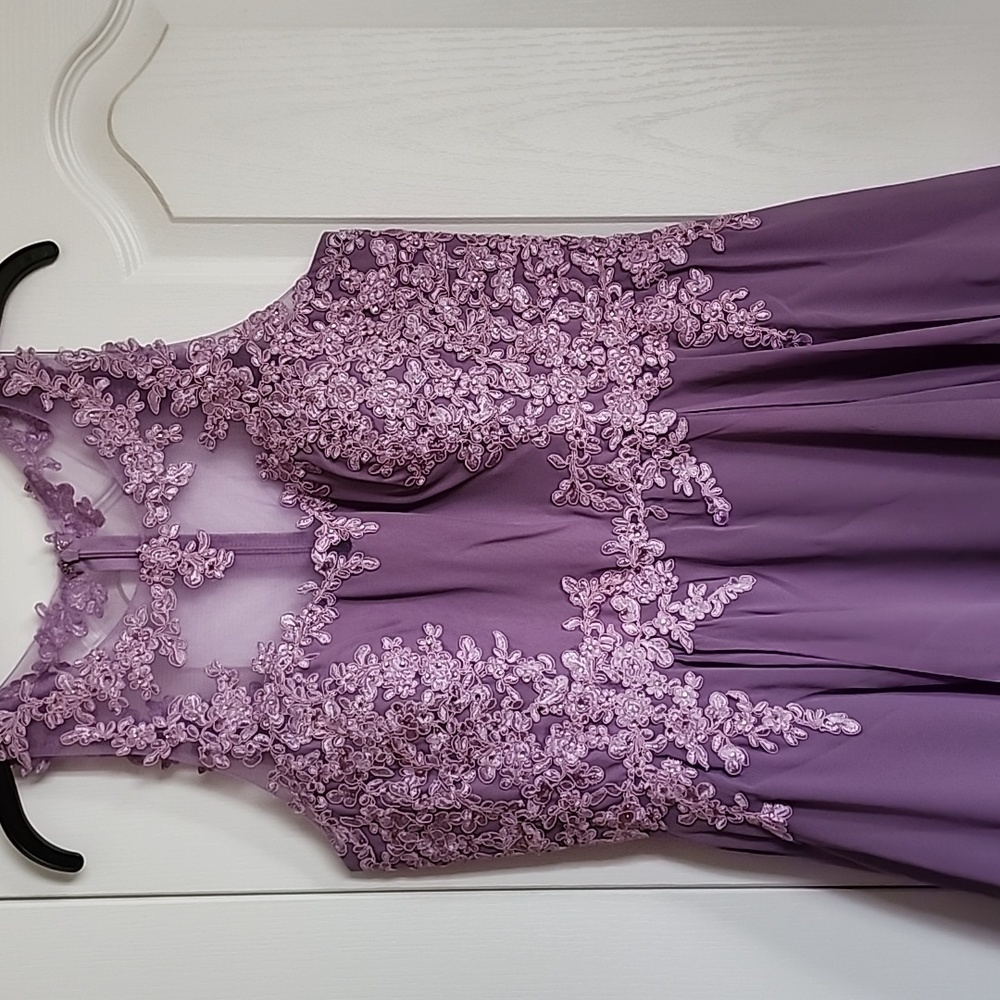 Decode 1.8 Mauve Maxi Evening Gown 💜 - Picture 10 of 17
